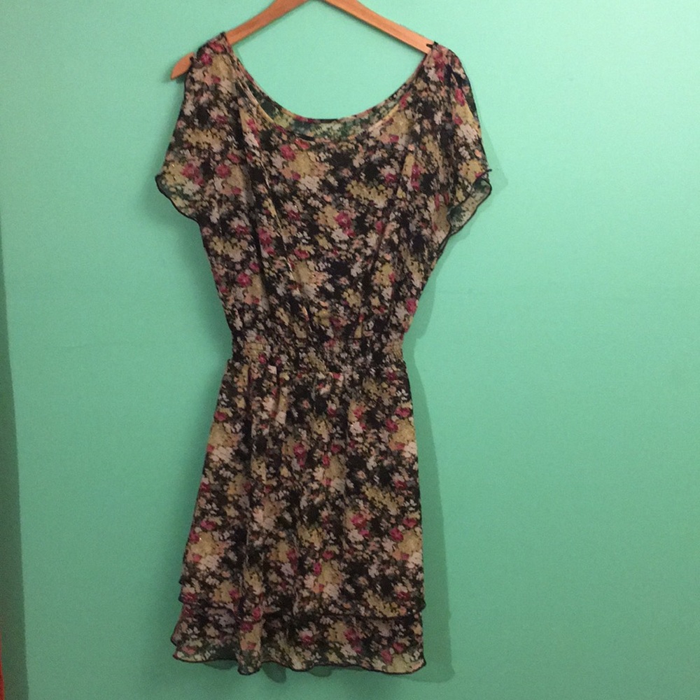 Express-Floral overlay w/ attached black slip